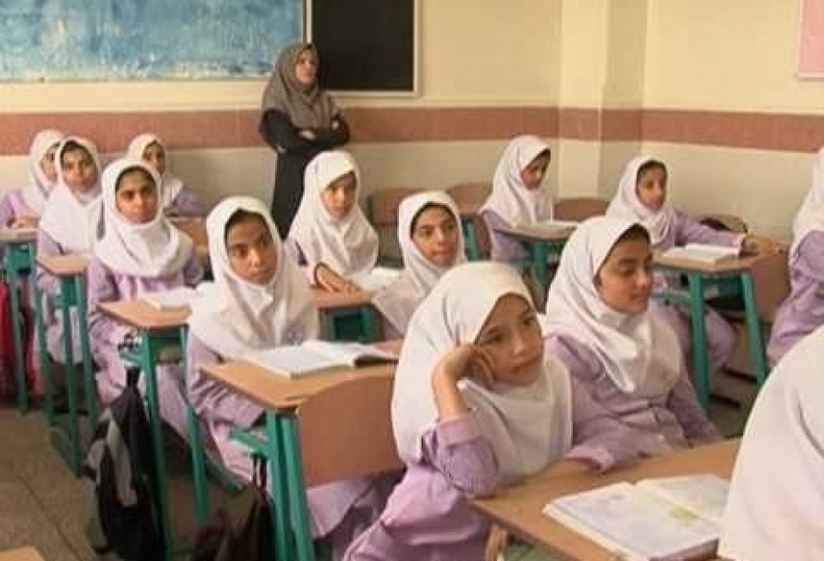 В школах Ирана будут обучать азербайджанскому языку