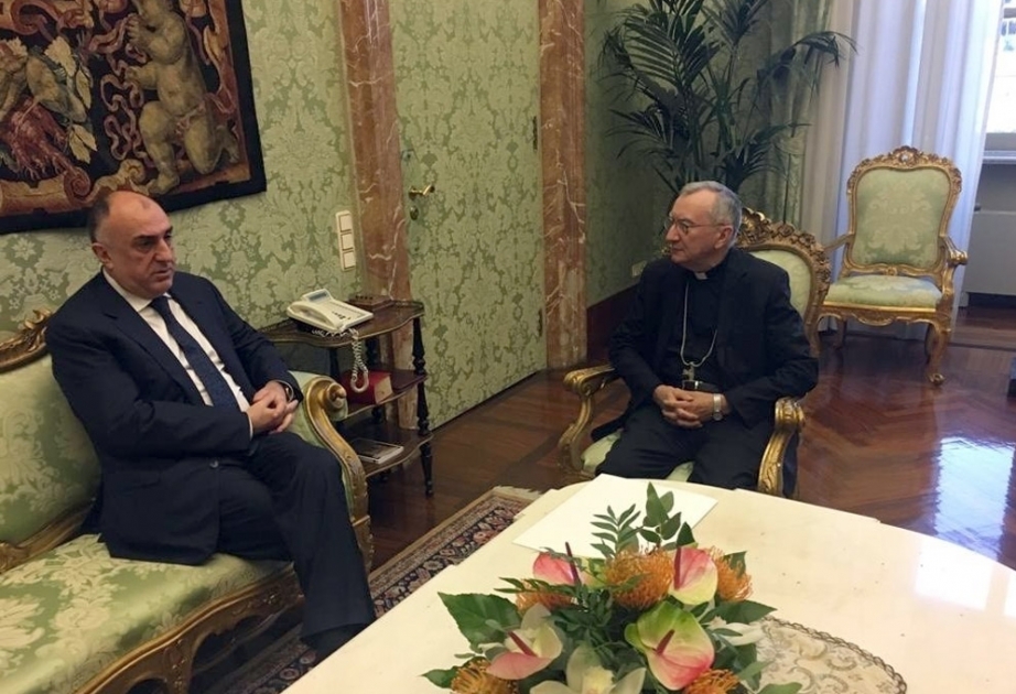 Vatikan: Außenminister Elmar Mammadyarov trifft sich mit Pietro Kardinal Parolin