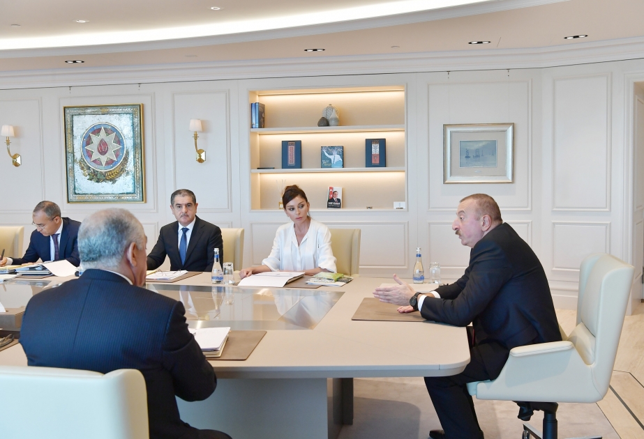 Beratung unter Vorsitz von Präsident Ilham Aliyev