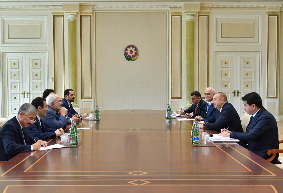 Le président Ilham Aliyev reçoit une délégation menée par le ministre iranien des Affaires étrangères VIDEO