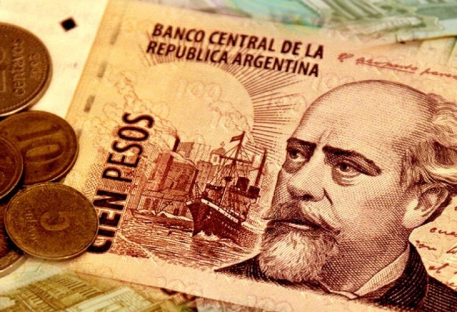 Argentinada prezident seçkilərindən sonra əhaliyə dollar satışı məhdudlaşdırılıb