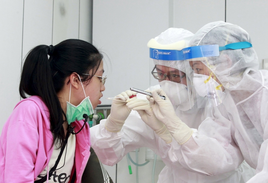 Çində daha 17 nəfər koronavirusun yeni növünə yoluxub