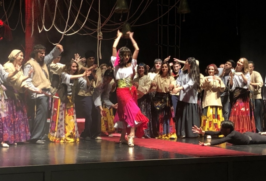 Musiqili Teatr “Paris Notr-Dama ithaf” tamaşasına baxmağa dəvət edir
