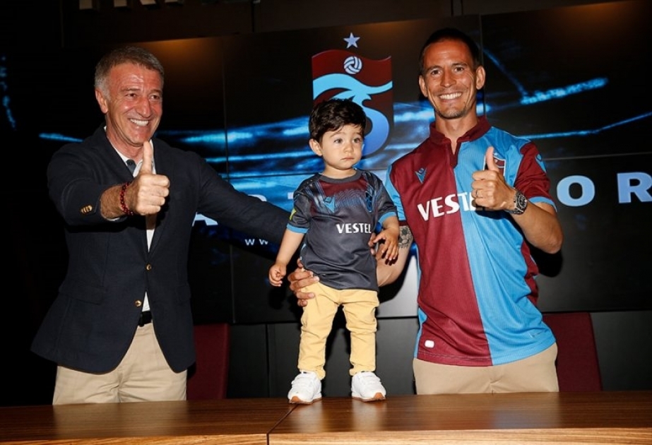 “Trabzonspor” Joao Pereyra ilə müqaviləni uzadıb