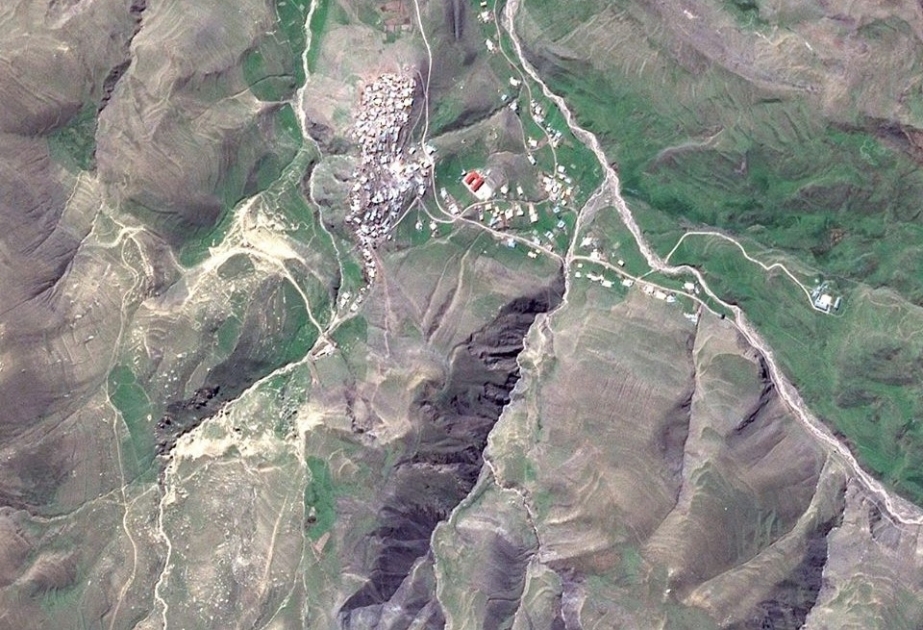 Xınalıq kəndinin “Azersky” peykindən əldə edilmiş təsviri