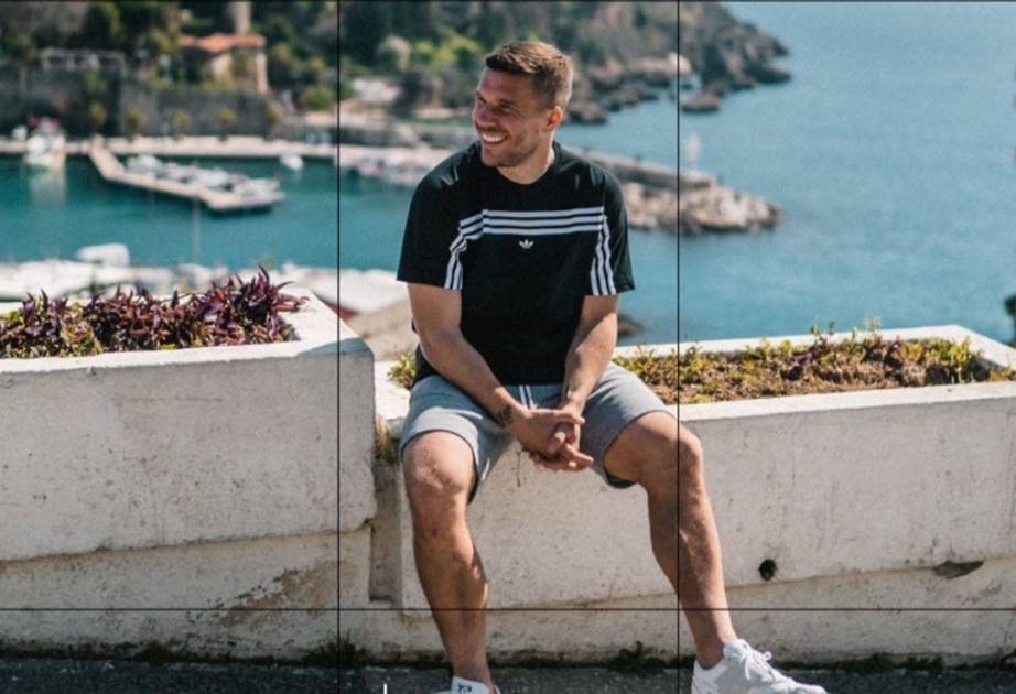 Podolski ruft seine Landsleute aus Deutschland zu Urlaub in Antalya auf