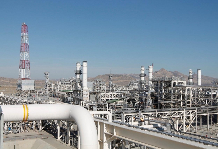Aserbaidschan raffiniert 2020 wenig Erdöl