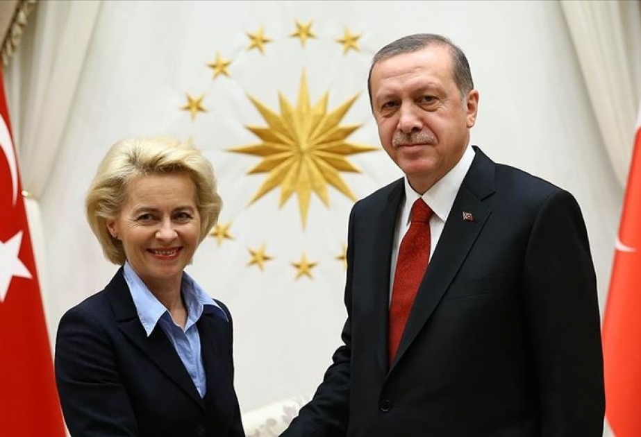 Türkiyə Prezidenti ilə Avropa Komissiyasının sədri arasında onlayn görüş olub