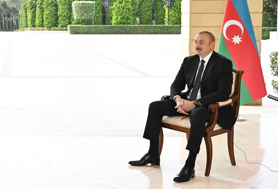 Azərbaycan Prezidenti: Bu, bizimlə Ermənistan arasında olan döyüşdür və hər kəs ondan uzaqda durmalıdır