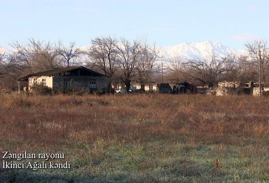 阿塞拜疆国防部发布解放的赞格兰区伊肯基阿哈利村的视频