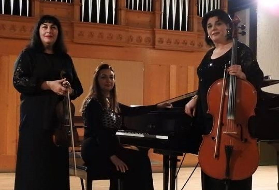 Победа Азербайджанского государственного трио на международном конкурсе