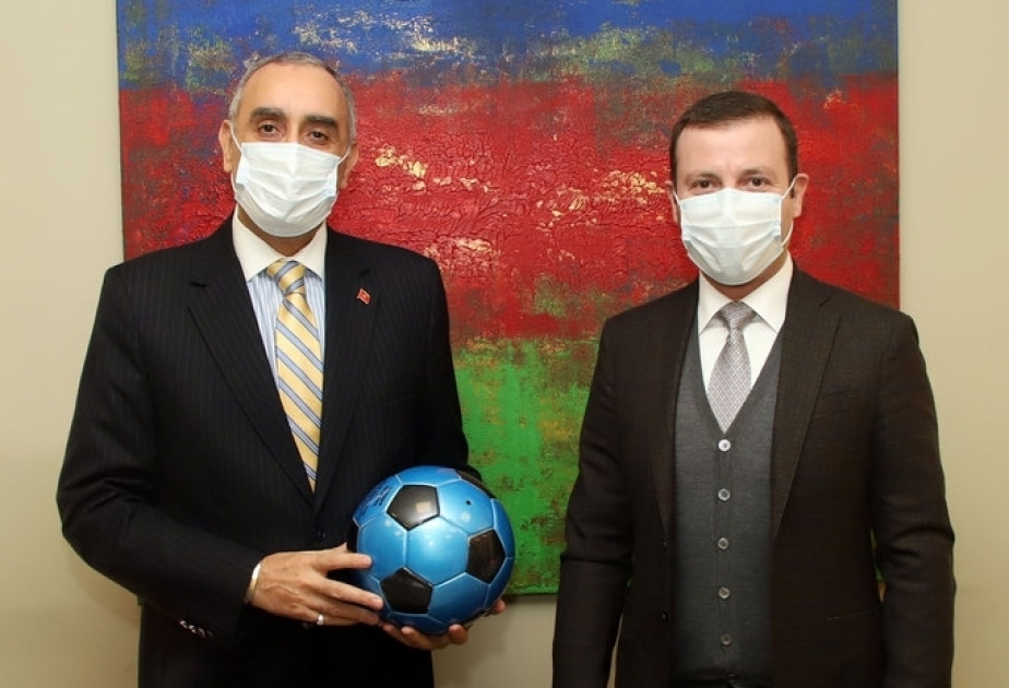 L'Azerbaïdjan et le Maroc discutent des relations bilatérales dans le domaine du football