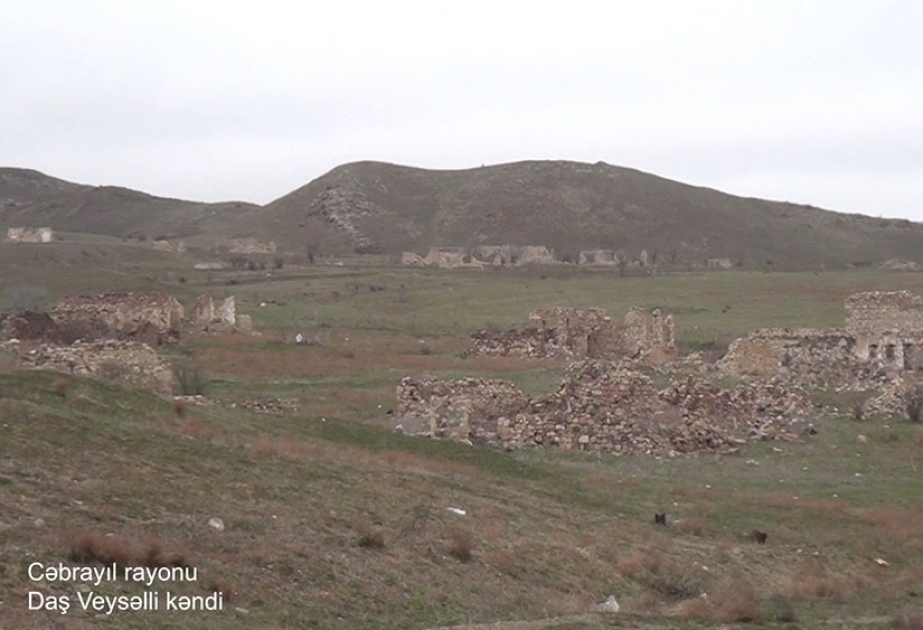 مقطع فيديو لقرية داش ويسلي بمحافظة جبرائيل المحررة من وطأة الاحتلال الأرميني (فيديو)