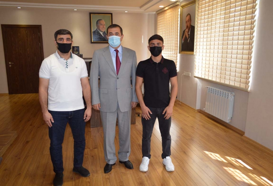 Astarada boks üzrə beynəlxalq yarışların qalibi Məhəmmədəli Qasımzadə ilə görüş keçirilib