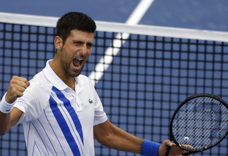 Tenista serbio Djokovic expone su invicto en Copa de Maestros