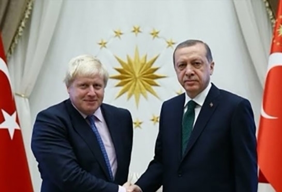 Recep Tayyip Erdogan et Boris Johnson discutent des développements régionaux