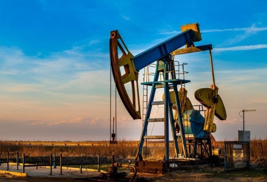 Azerbaijani oil price nears $123