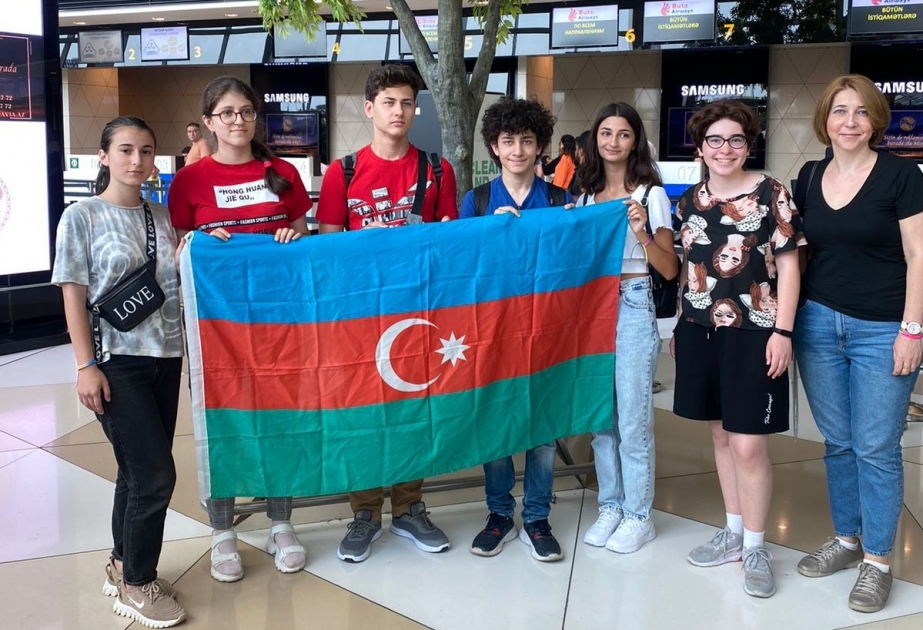 Победители конкурсов, организованных Русским домом в Баку, отправились в Югру