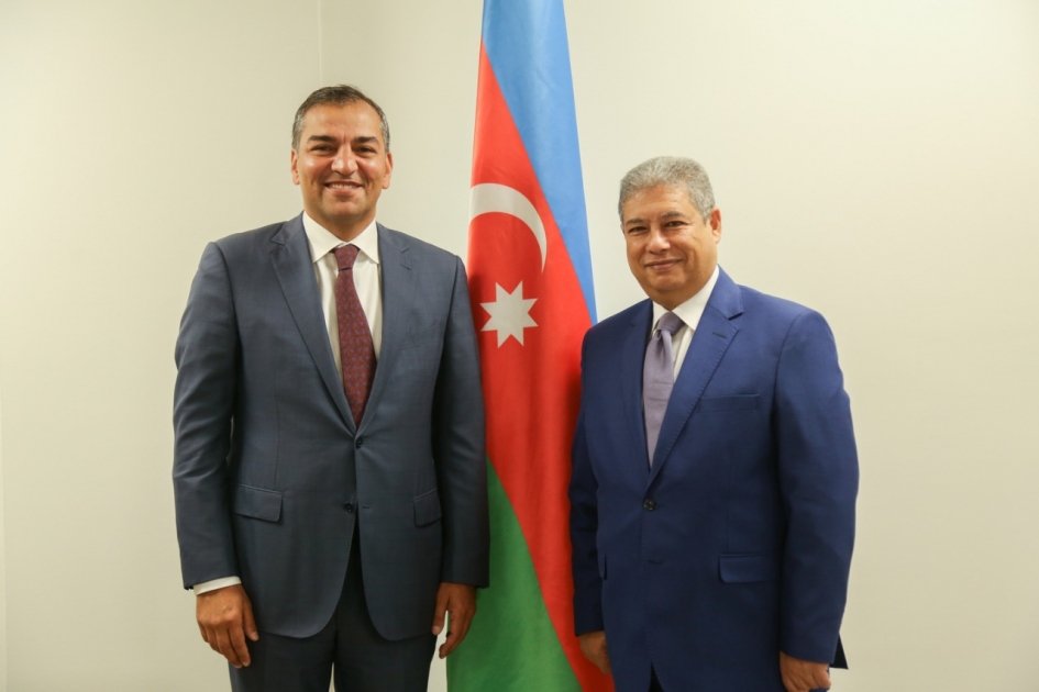 أذربيجان ومصر تبحثان آفاق تطوير العلاقات السياحية