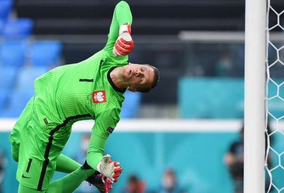 Juve’s Szczesny saves another World Cup penalty by denying Messi