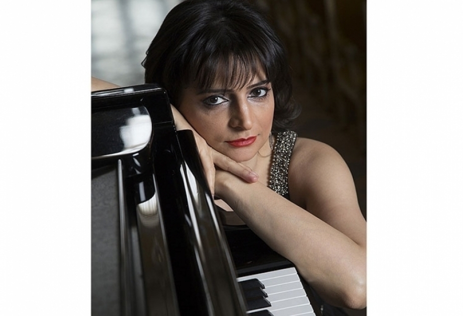 Азербайджанская пианистка выступила в США с соло-концертом