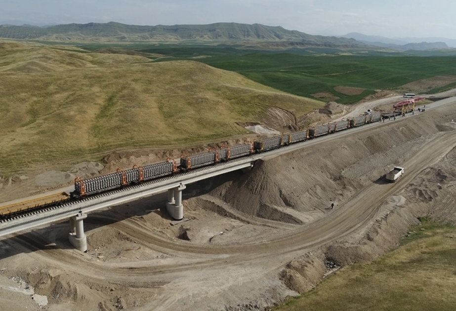 Se ha completado el 38% de las obras de construcción de la línea ferroviaria Horadiz-Aghband