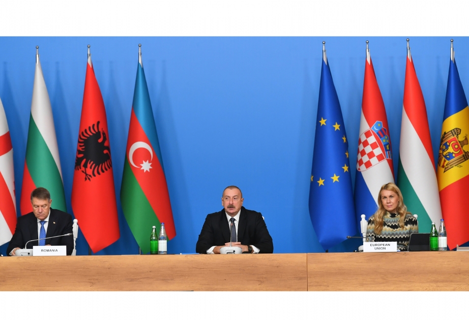 Le président Ilham Aliyev : Je suis sûr que la Roumanie et la Hongrie ne seront pas le dernier point d'énergie verte