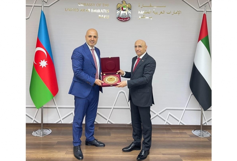 Азербайджан и ОАЭ обсудили возможности увеличения числа взаимных туристических поездок