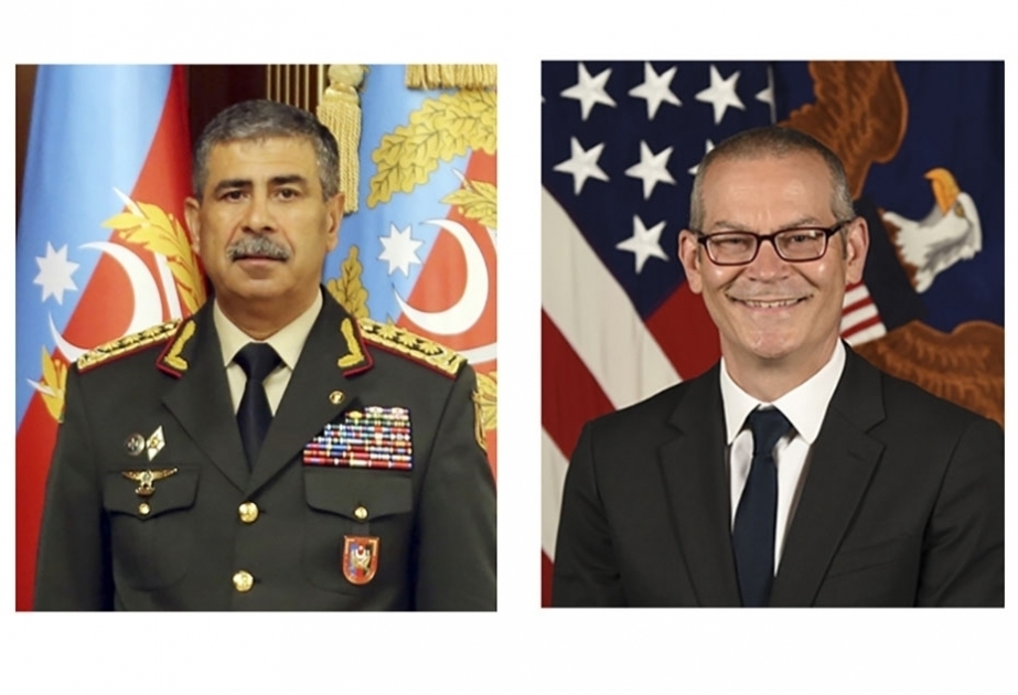 Состоялся телефонный разговор между министром обороны Азербайджана и заместителем министра обороны США