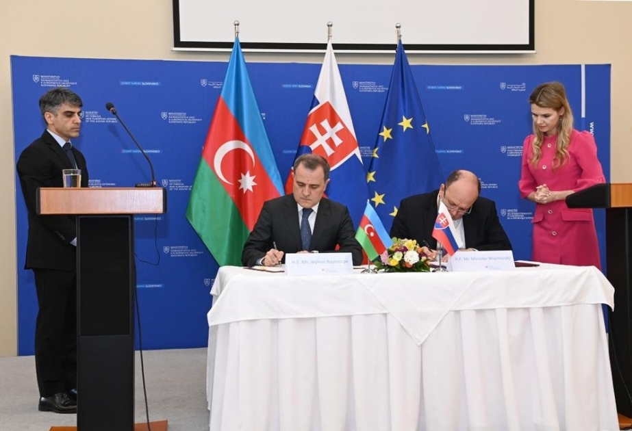 Aserbaidschan und die Slowakei unterzeichnen Abkommen zur Vermeidung der Doppelbesteuerung und zur Verhinderung von Steuerhinterziehung bei der Einkommensteuer