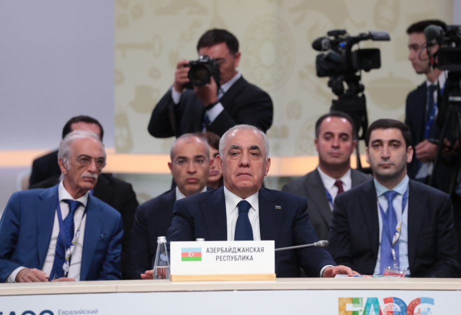 Premierminister Asadov nimmt an Sitzung des Eurasischen Zwischenstaatlichen Rates in Sotschi teil