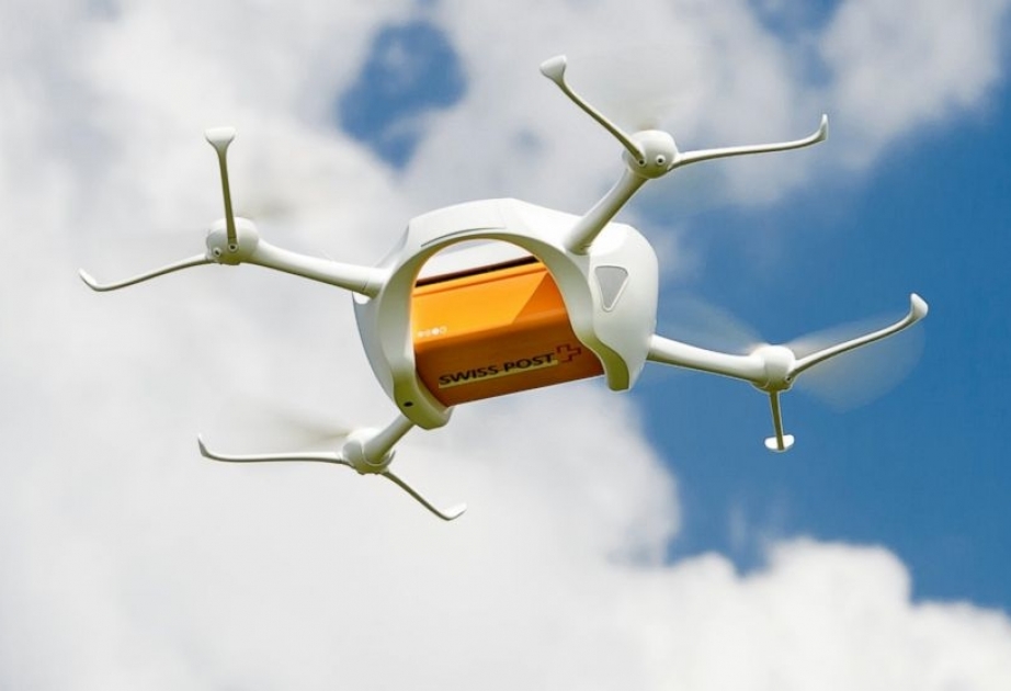 Böyük Britaniyada ilk dronlu poçt texnologiyası sınaqdan keçirilib