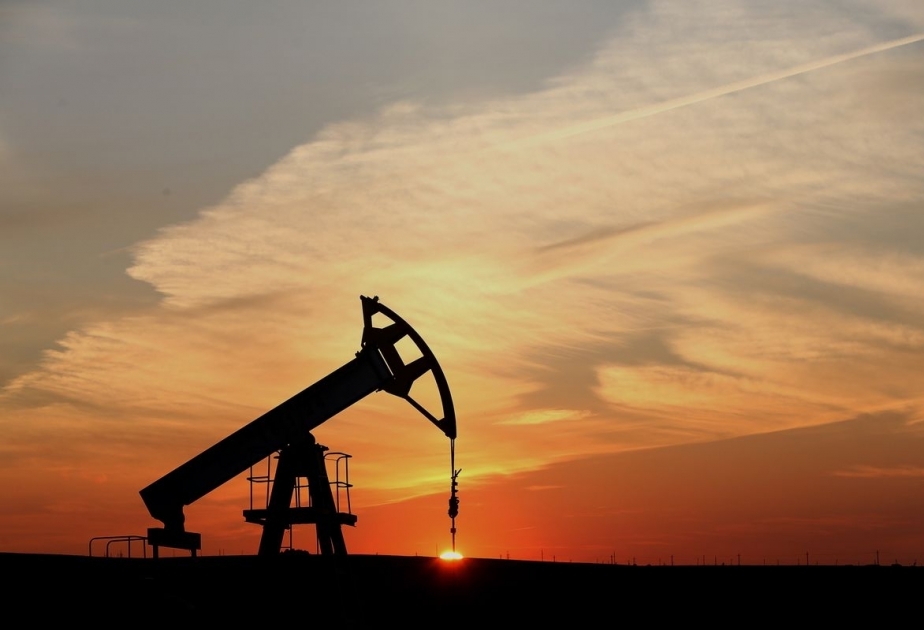 Azerbaijani oil price climbs above $91