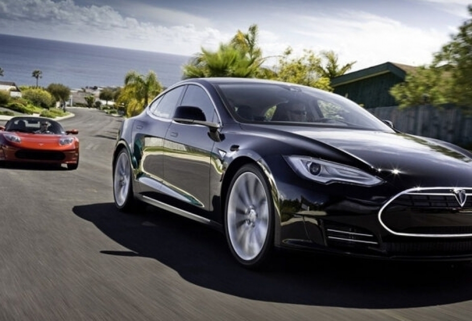 Tesla retira 2,2 millones de vehículos en EE.UU. por luces de advertencia demasiado pequeñas