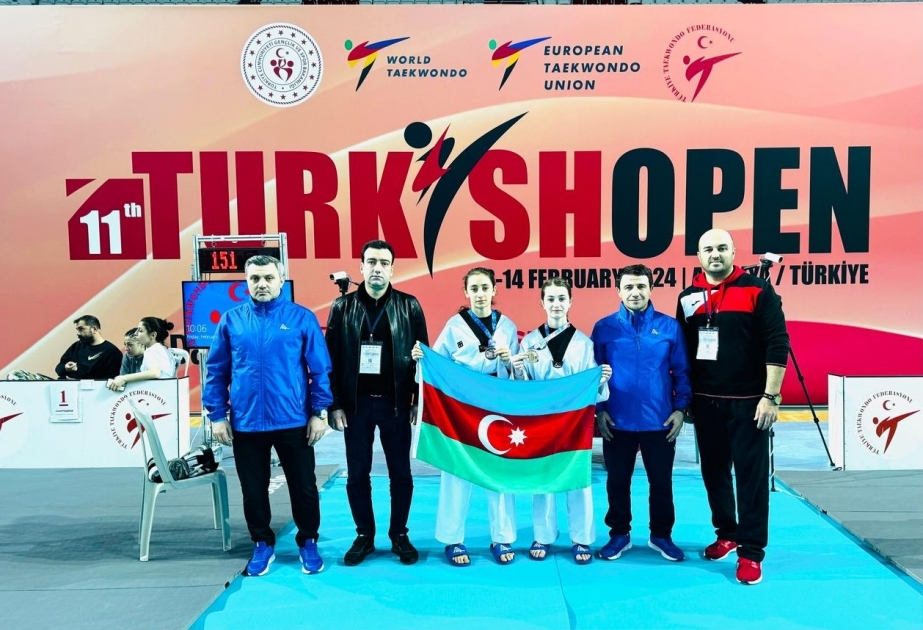 Aserbaidschanische Taekwondo-Kämpferinnen holen zwei Medaillen beim Offenen Türkischen Turnier