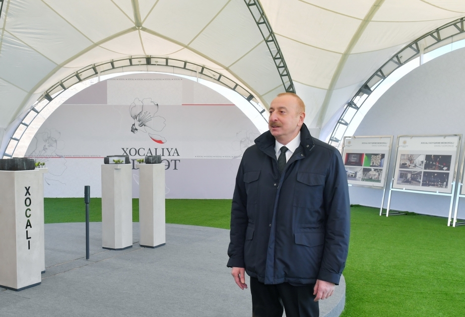 Präsident Ilham Aliyev: Ich glaubte, dass wir nach Chodschali zurückkehren würden und hier eine Gedenkstätte entstehen würde, um der Opfer zu gedenken