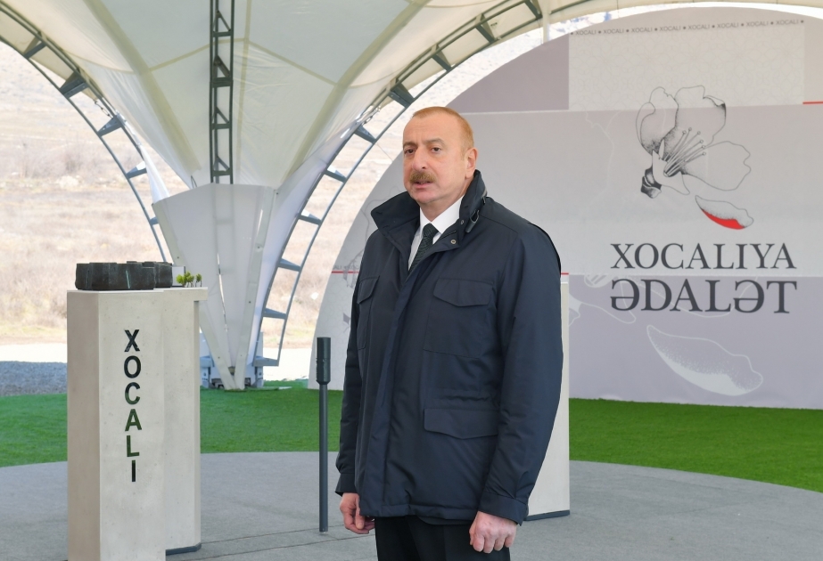 Präsident Ilham Aliyev: Es ist unfair und unehrlich, den Völkermord von Chodschali zu leugnen VIDEO