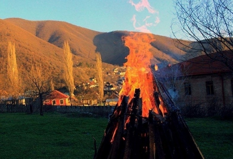 Le peuple azerbaïdjanais célèbre le Mardi du vent