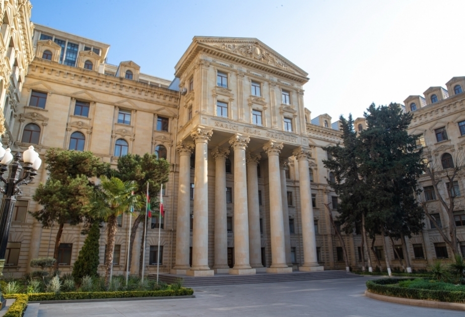 Aserbaidschanisches Außenministerium verurteilt bewaffneten Angriff in Moskau