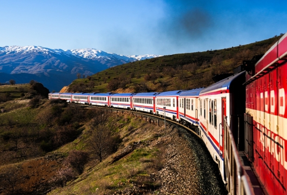 В Турции презентовали новый туристический железнодорожный экспресс «Месопотамия»