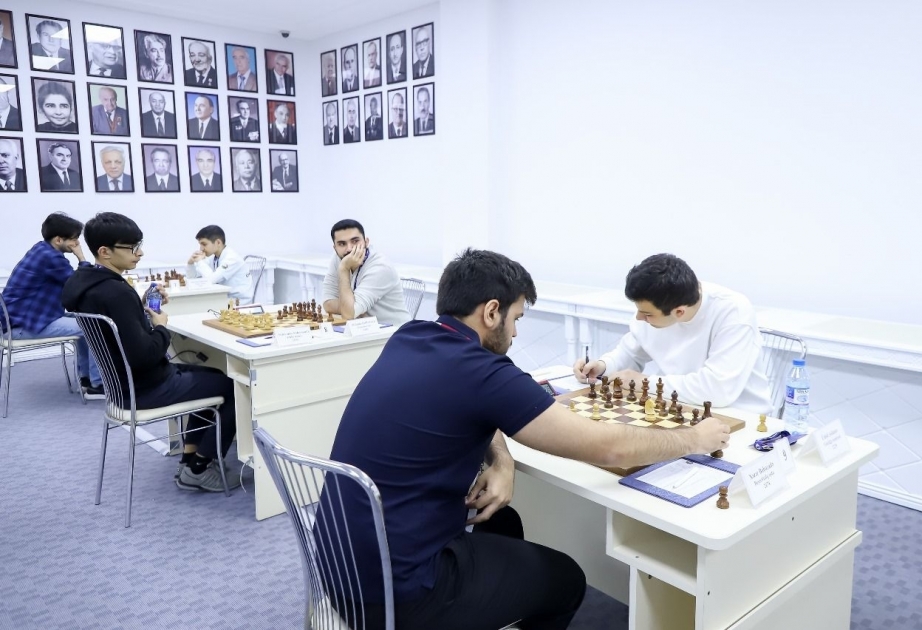Прошел очередной тур чемпионата Азербайджана по шахматам среди мужчин