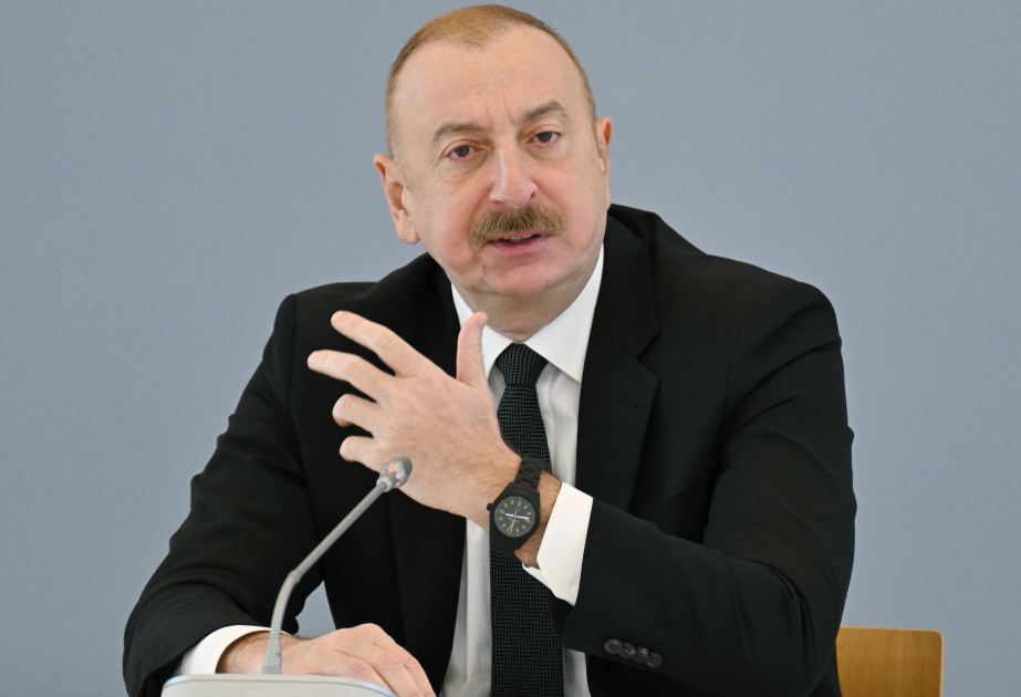 阿塞拜疆总统：与中国在政治、经济、运输等领域的合作不断扩大