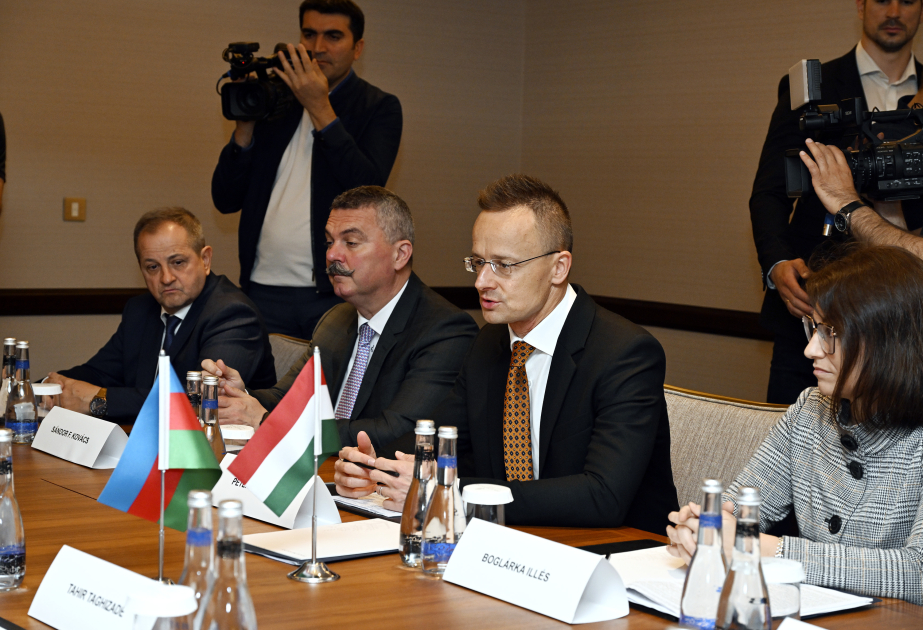 Empresas húngaras participarán en la reconstrucción de Karabaj