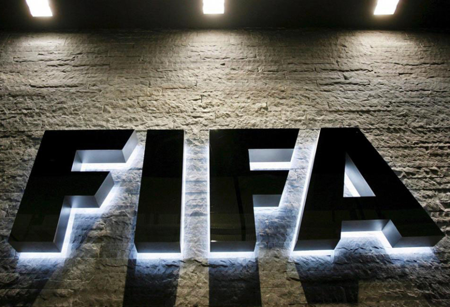 ФИФА и УЕФА обеспокоены вмешательством правительства в дела испанской федерации