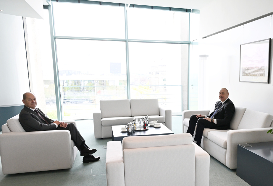 President Ilham Aliyev held one-on-one meeting with Chancellor of Germany Olaf Scholz in Berlin