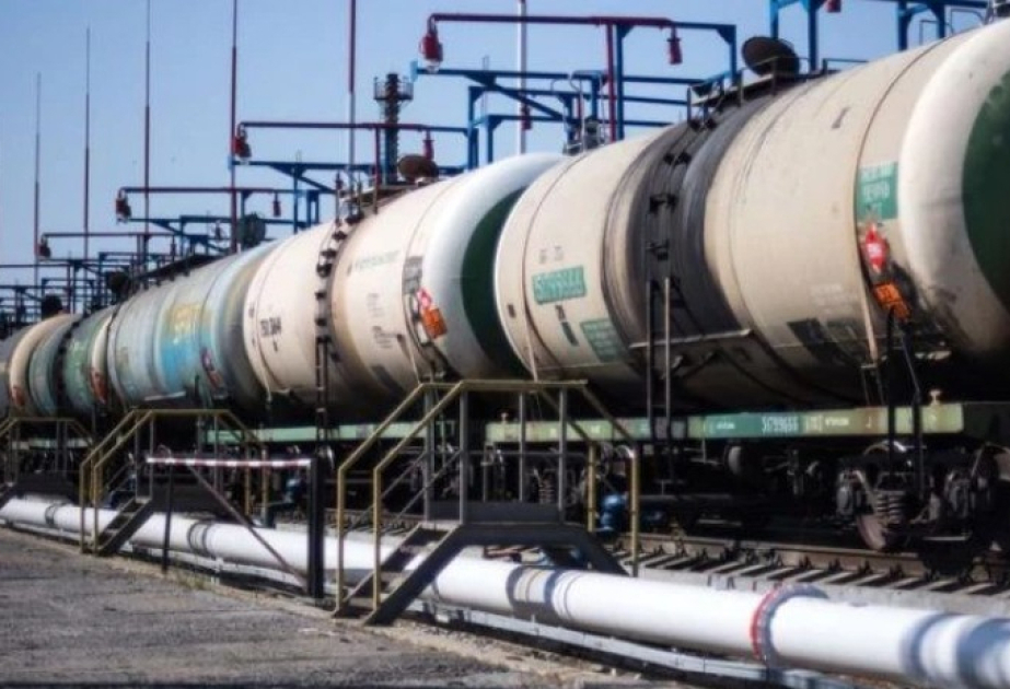 أذربيجان تورد المنتجات النفطية إلى قيرغيزستان