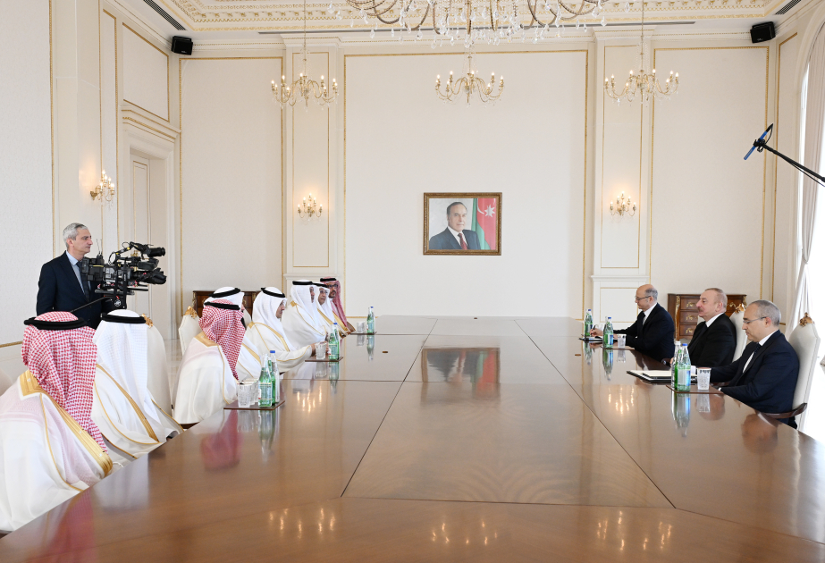 Le président azerbaïdjanais reçoit le ministre saoudien de l’Energie VIDEO