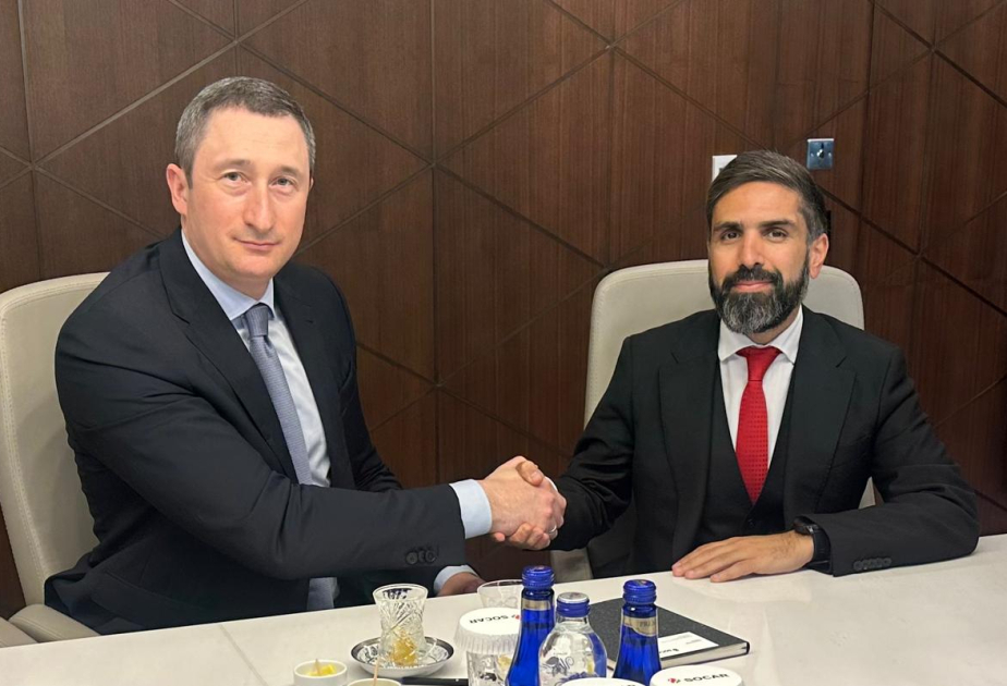 El presidente de SOCAR se reúne con el Director General de Naftogaz