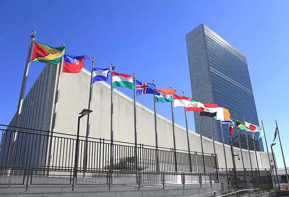 المندوبون الدائمون لدى الأمم المتحدة يتلقون رسائل دعوة باسم الرئيس إلهام علييف للمشاركة في كوب29