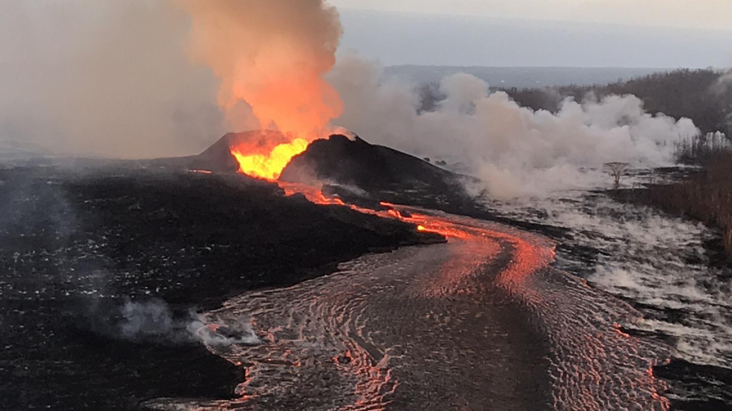 夏威夷基拉韦厄火山喷发